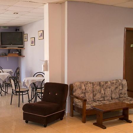 Petania Hotel & Apartments Ликсури Экстерьер фото