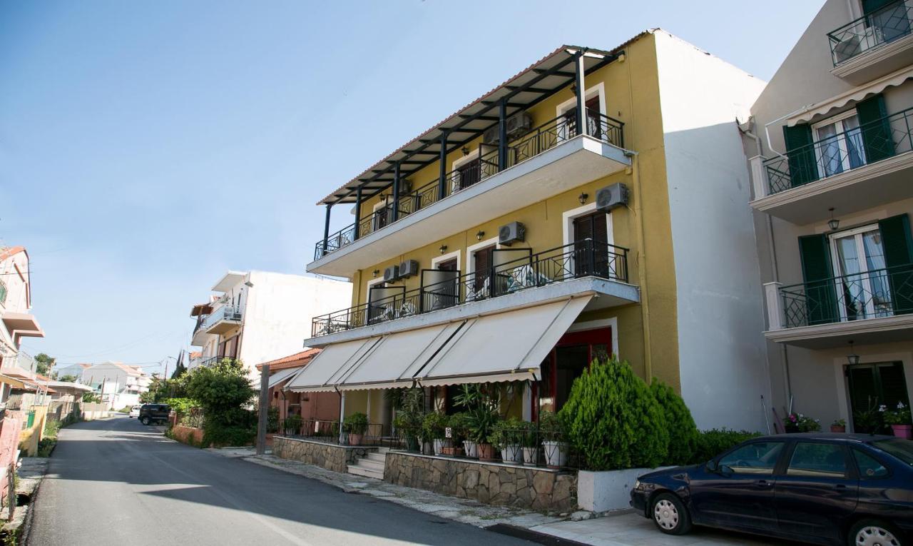 Petania Hotel & Apartments Ликсури Экстерьер фото